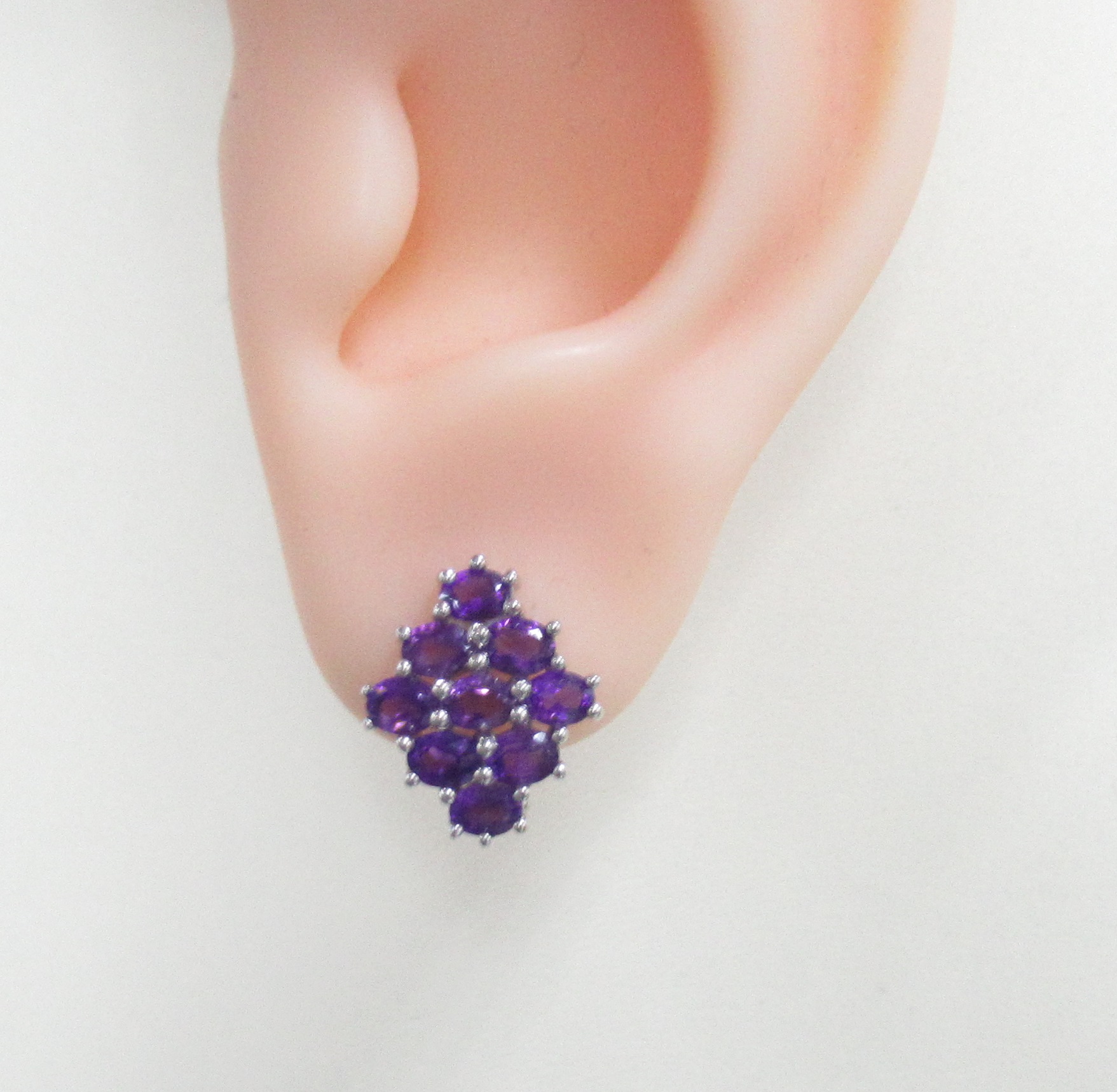 Серебряные серьги 925 пробы; вставки 18 Аметист 2,54 ct;